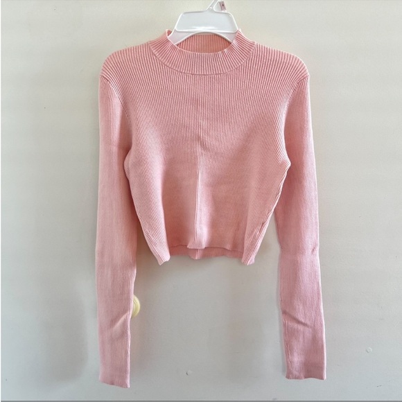Brandy Melville Brett Turtleneck Top - Picture 6 of 12